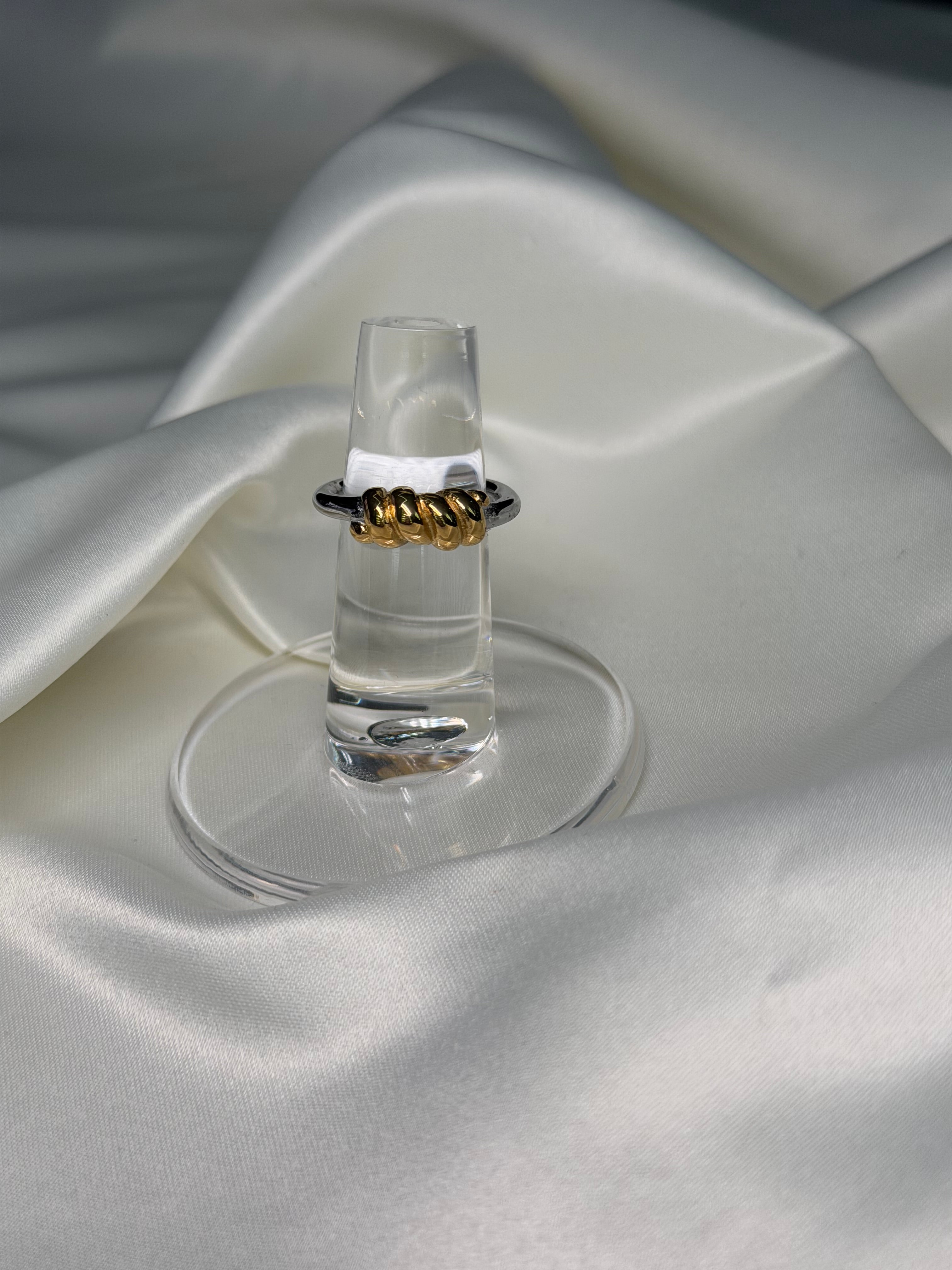 “”Mirabelle” RING