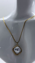 “perle pendante” NECKLACE