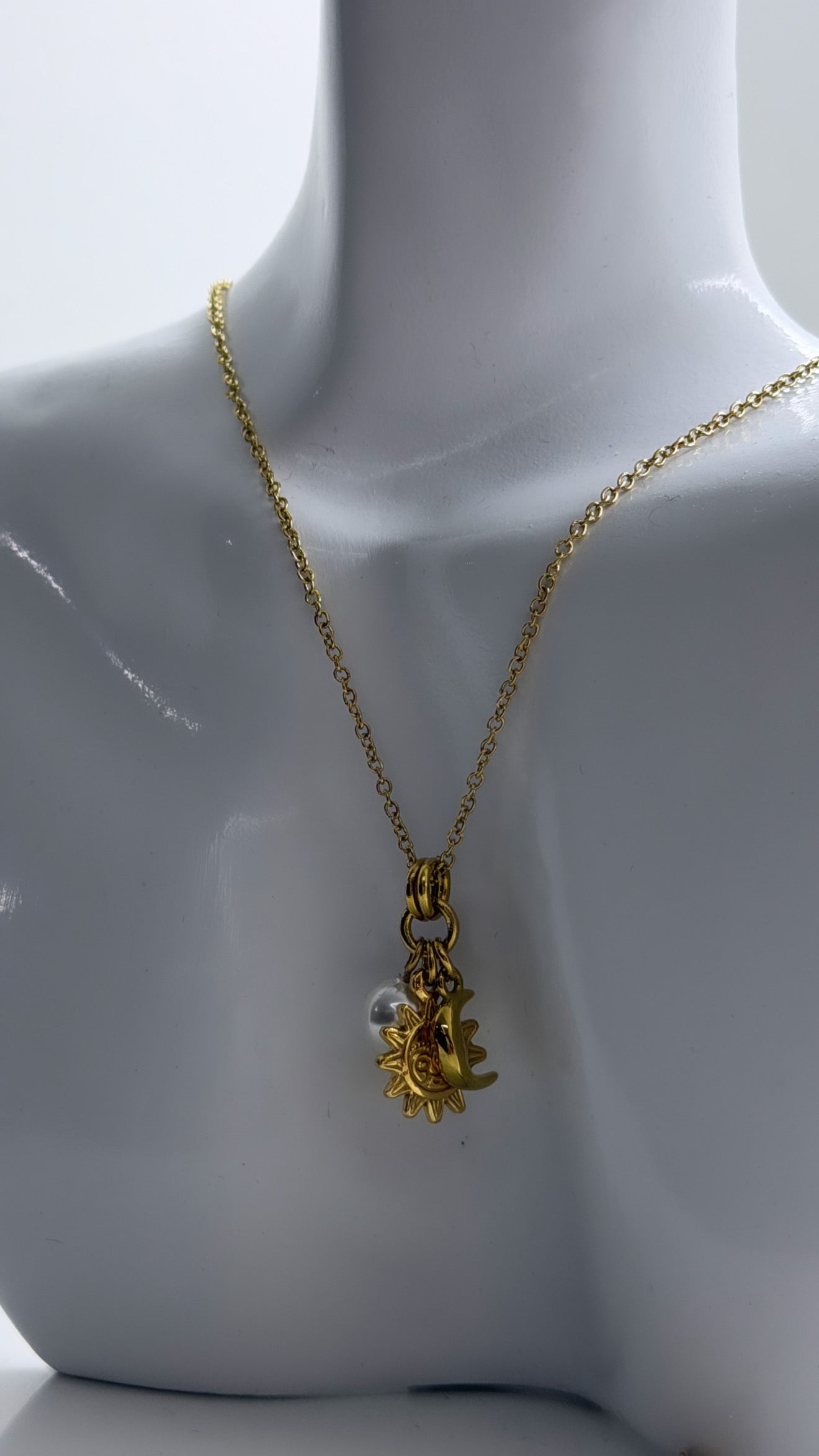 “Manì og sól” necklace
